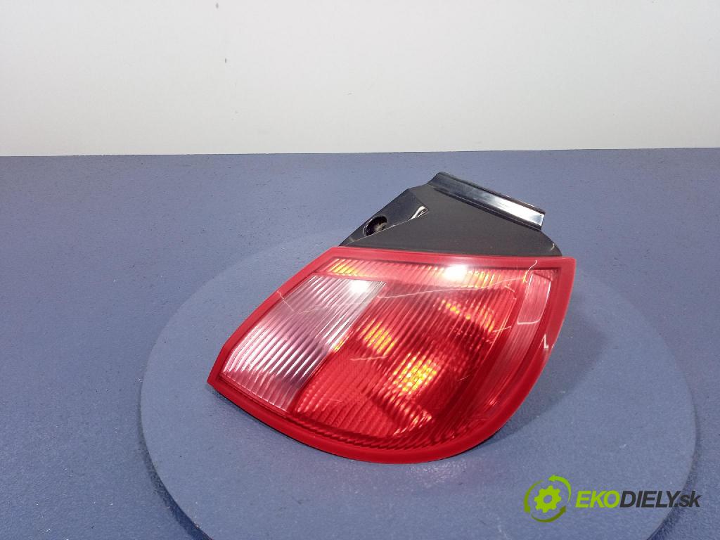 Mitsubishi Colt 2005 svetlo / reflektor zad Prava: Vonkajsia: MR957366