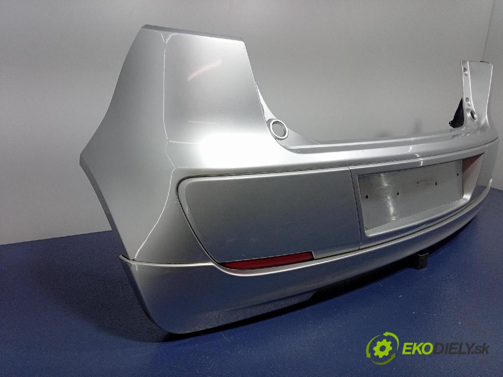 Mitsubishi Colt 2005 nárazník Zad: