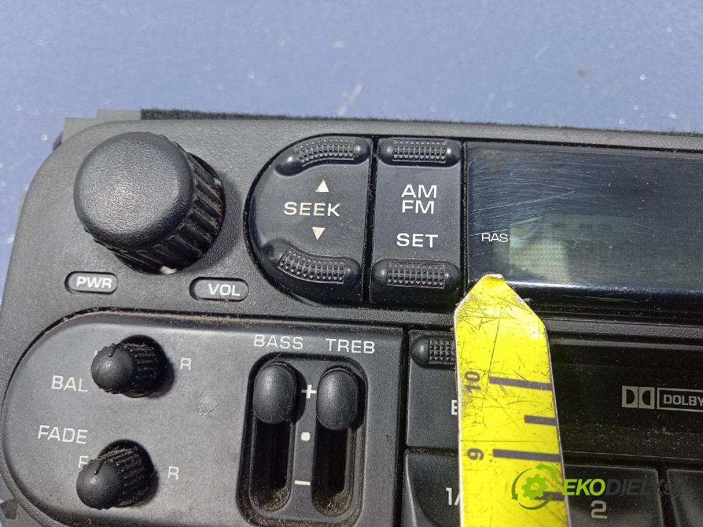 Dodge Caravan 2001 Radio I Navigácia: P56038931AB