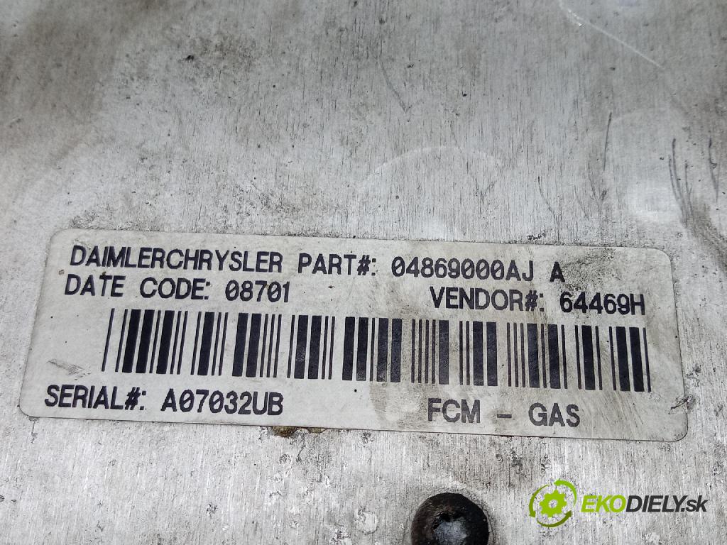 Dodge Caravan 2001 skříňka Pojistky 04869000AJ