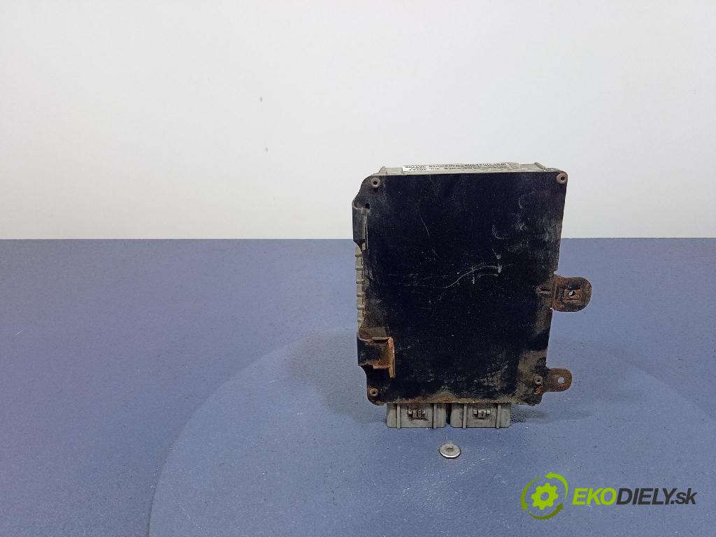 Dodge Caravan 2001 riadiaca jednotka Motor: P04727402AJ