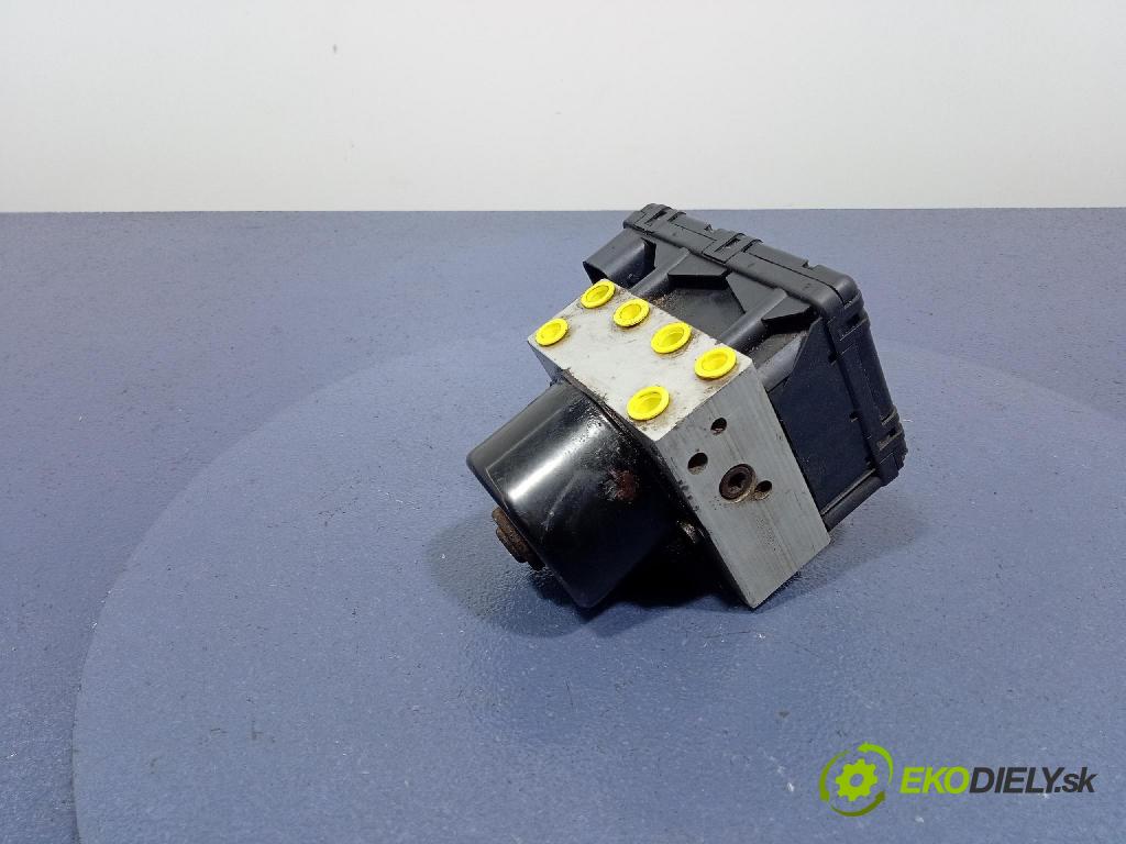 Dodge Caravan 2001 čerpadlo ABS x 04686702AA