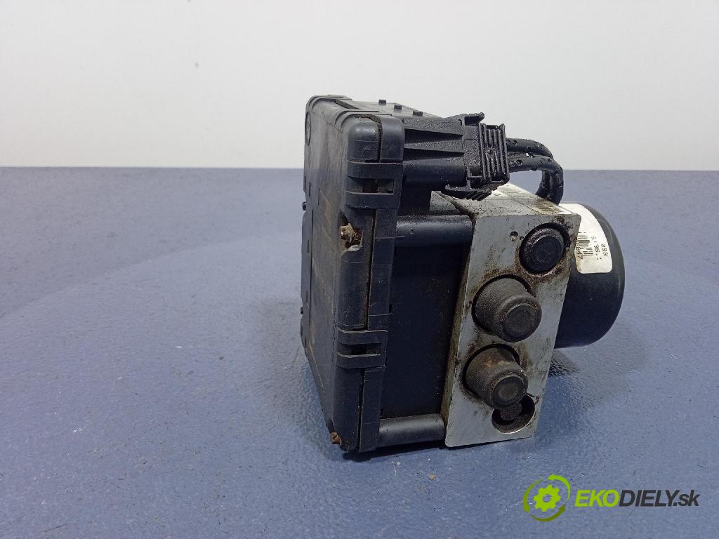 Dodge Caravan 2001 čerpadlo ABS x 04686702AA