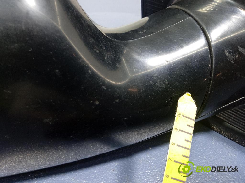 Dodge Caravan 2001 zpětné zrcátko prave