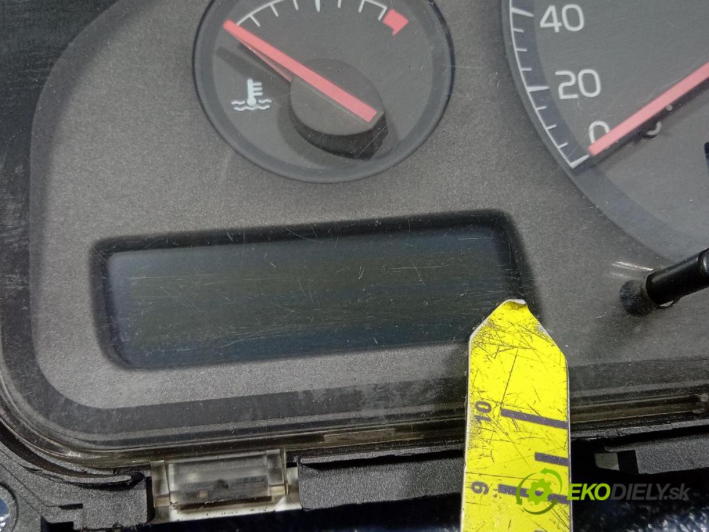 Volvo S80 2000 prístrojovka/ budíky 9483487