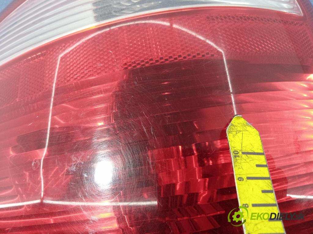 Dodge Caravan 2001 svetlo / reflektor zad ľavá Vonkajsia: