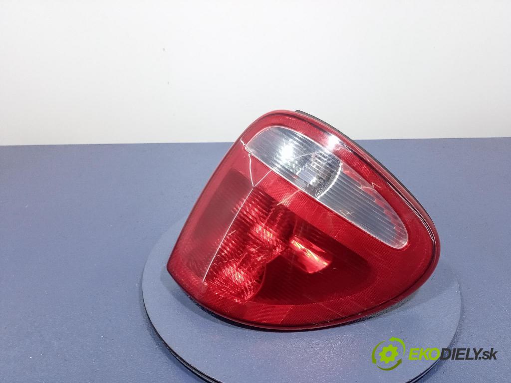 Dodge Caravan 2001 svetlo / reflektor zad Prava: Vonkajsia: 4857600AE