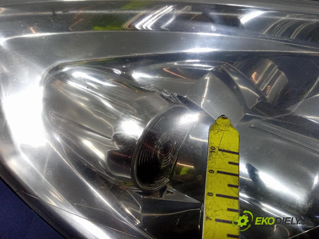 Opel Vectra 2006 světlo v pravo: 20-B401