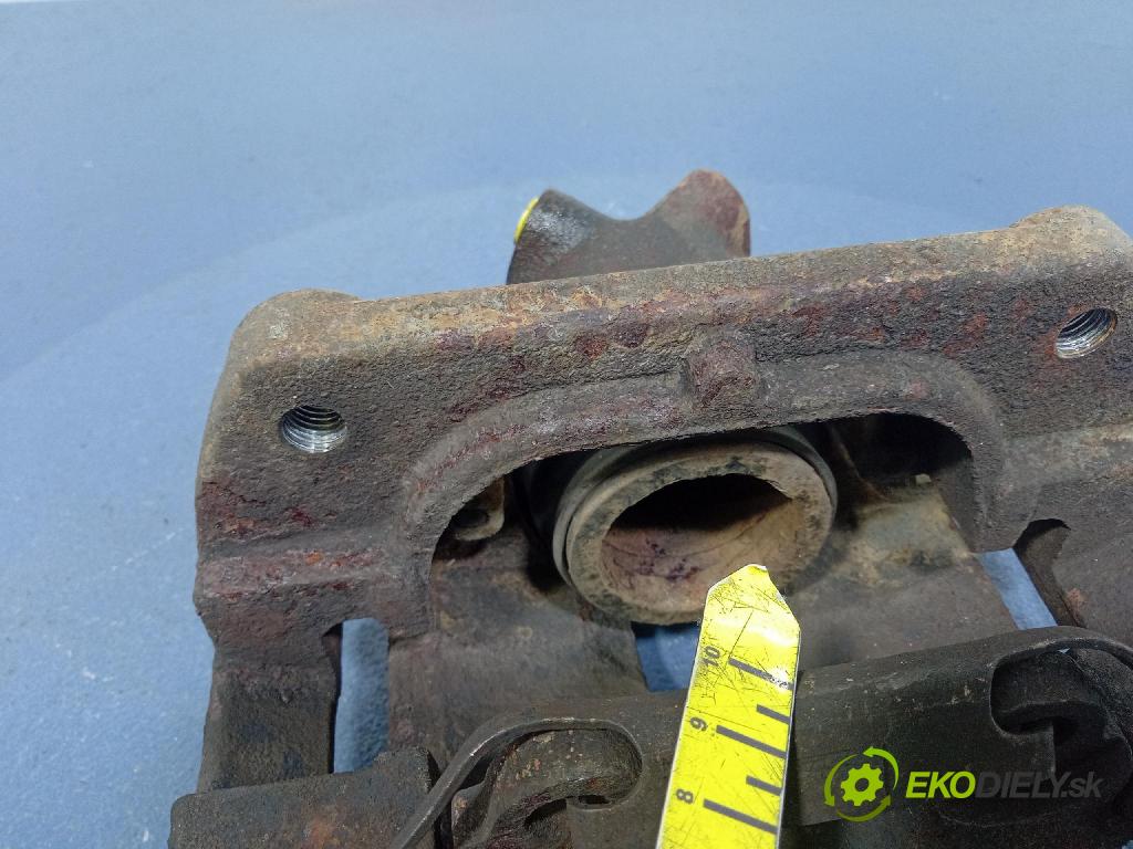 Bmw X3 2006 brzdič brzdový Predné v pravo: 57/25