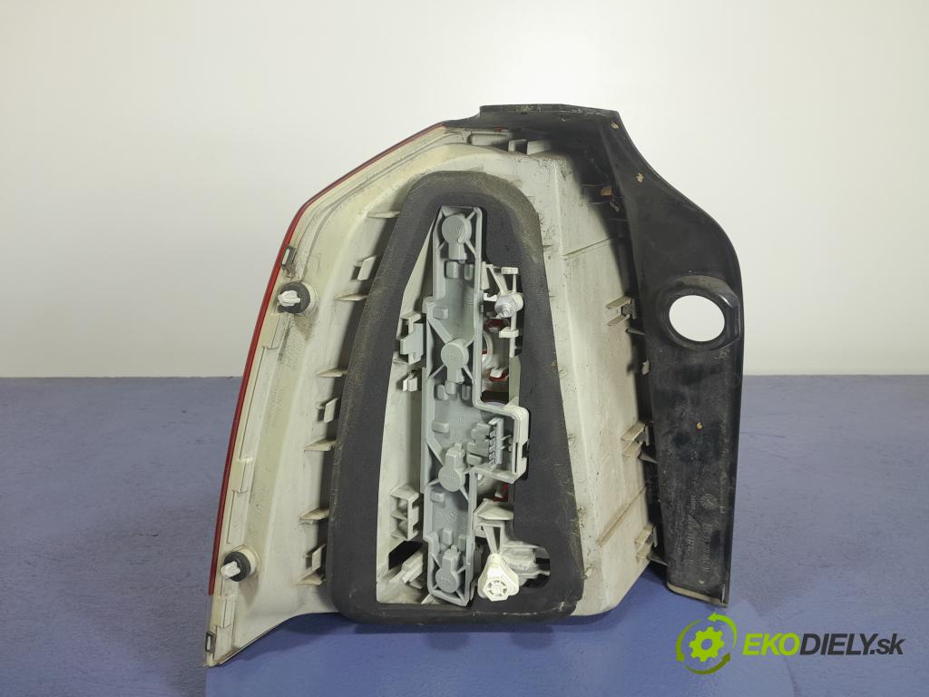 Opel Zafira 2010 svetlo / reflektor zad Prava: Vonkajsia: 13349826