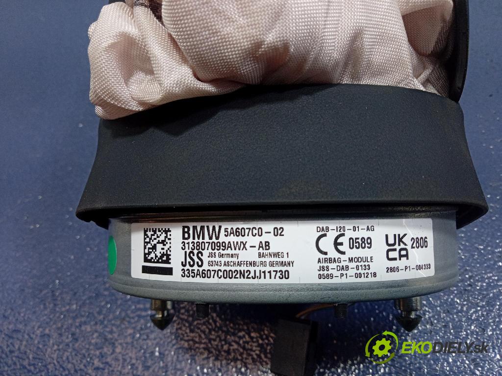 Bmw Ix 2021 kokpit,pristrojová doska