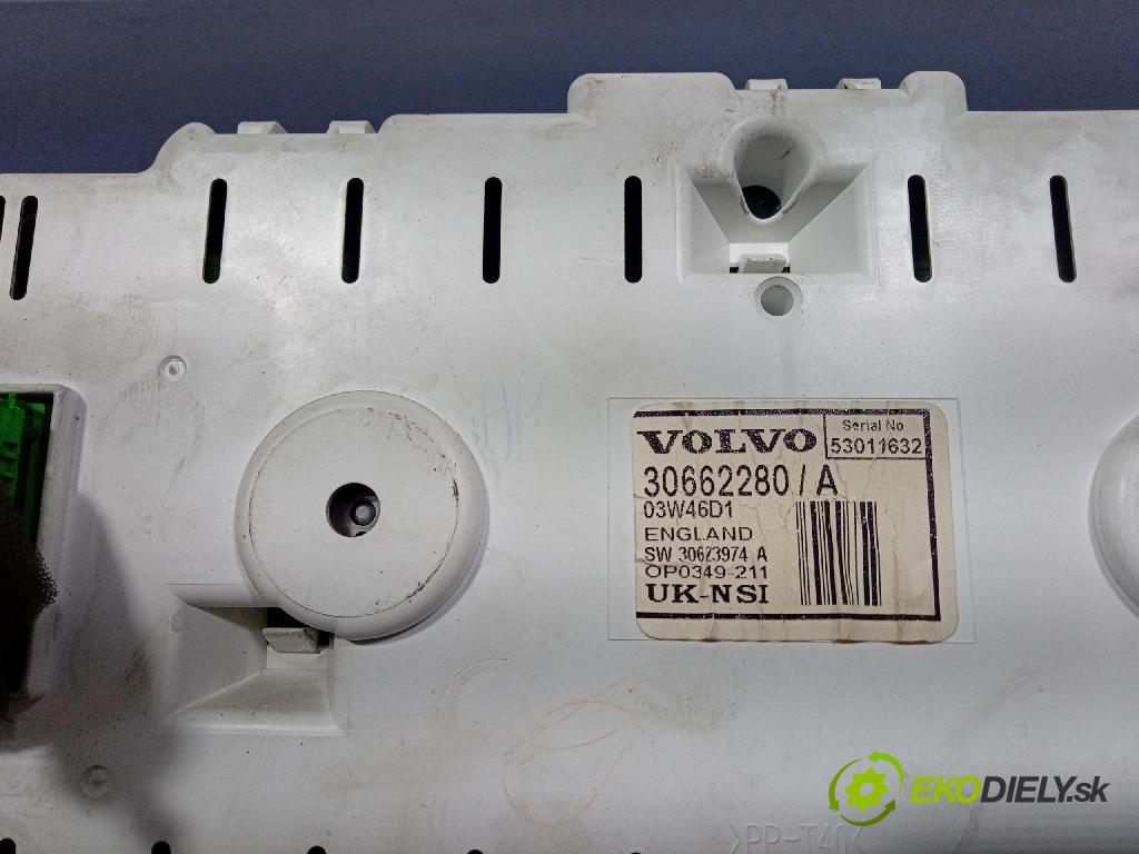 Volvo V40 2005 prístrojovka/ budíky 30662280