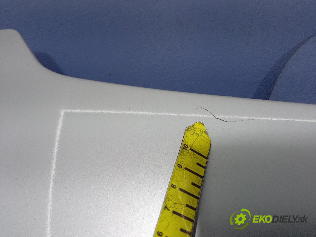 Volvo V40 2005 spoiler 30632676