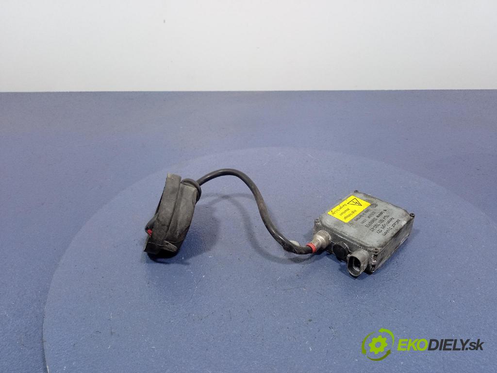 Volvo V40 2005 měnič 30859759