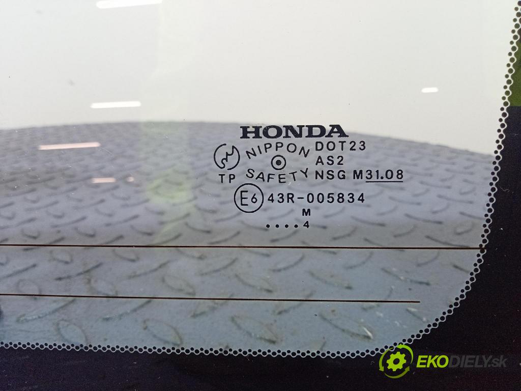 Honda Accord 2005 sklo Karosérie: Zad:
