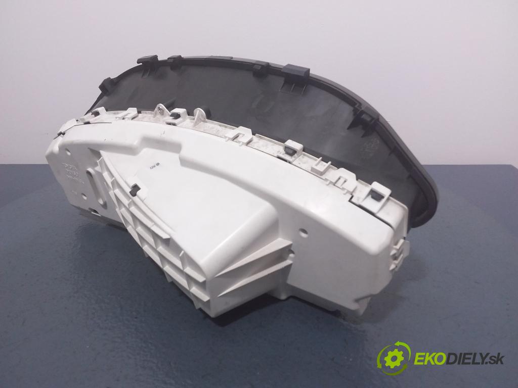 Toyota Yaris 2006 prístrojovka/ budíky 83800-52A70