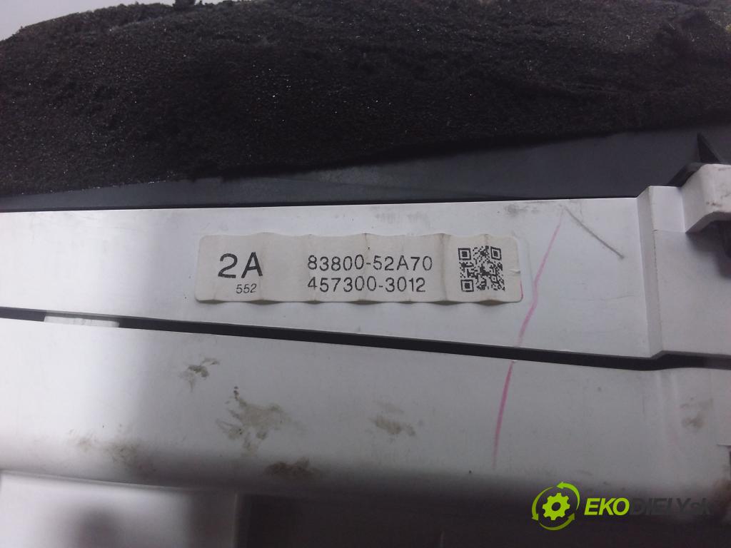 Toyota Yaris 2006 prístrojovka/ budíky 83800-52A70