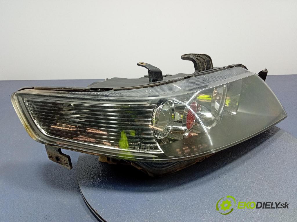 Honda Accord 2005 světlo v pravo: