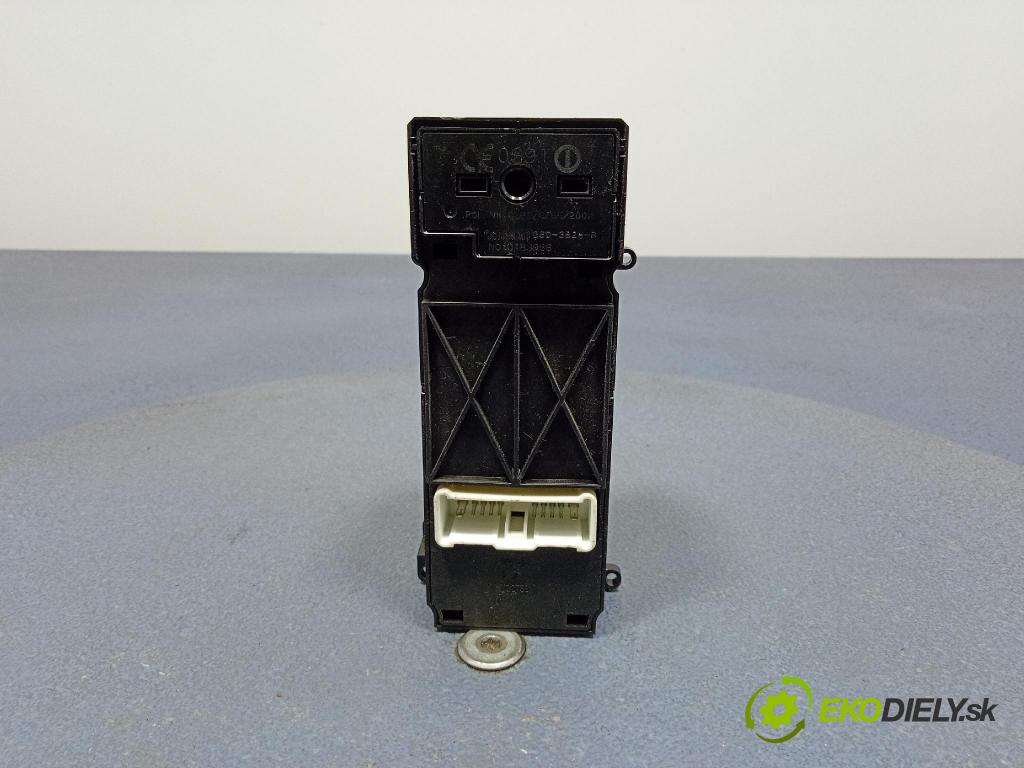 Honda Accord 2005 Přepínač Sklenka: C8H-HH4YM-F93