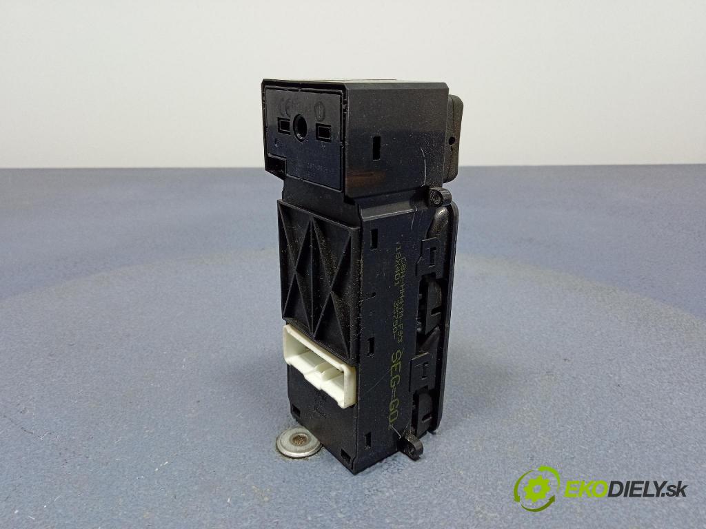 Honda Accord 2005 Přepínač Sklenka: C8H-HH4YM-F93