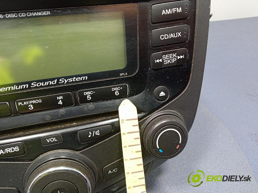 Honda Accord 2005 Radio I Navigace:
