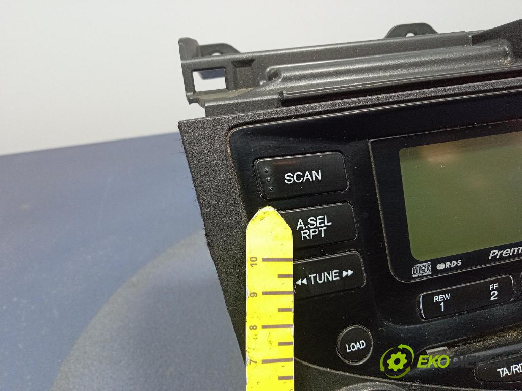 Honda Accord 2005 Radio I Navigace:
