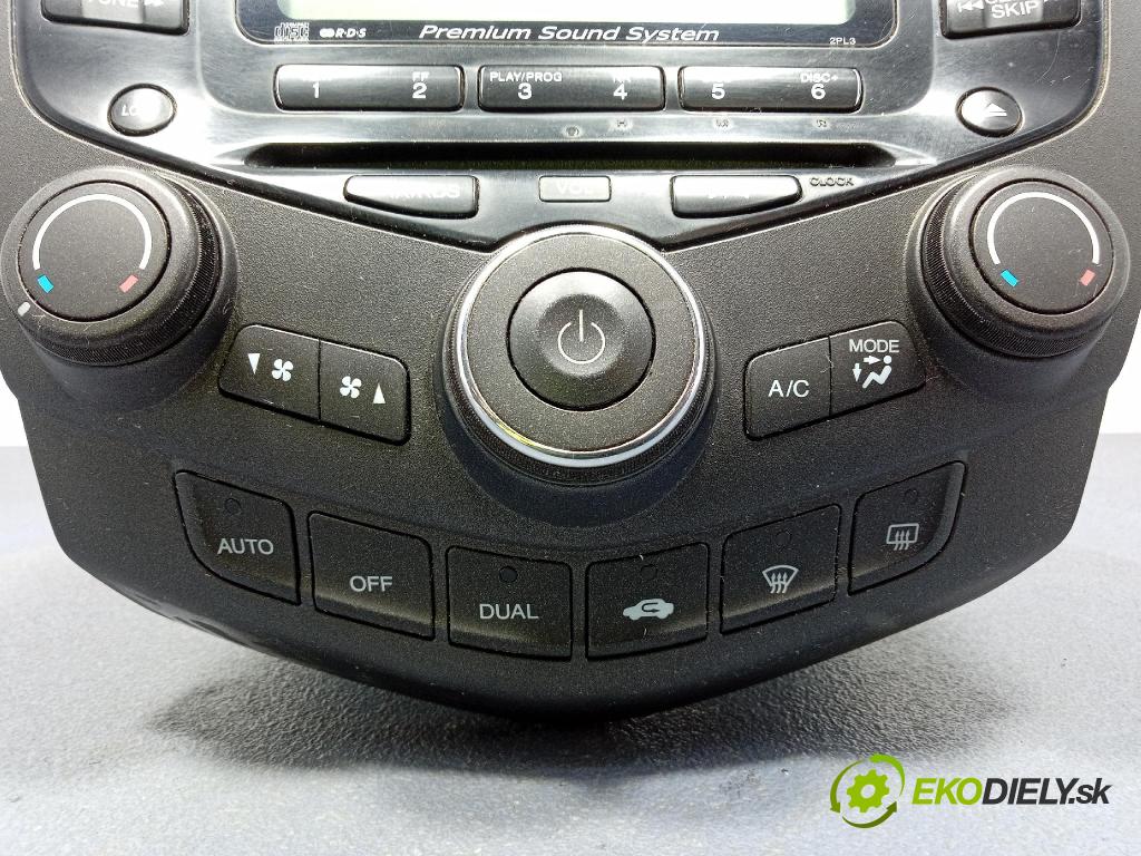 Honda Accord 2005 Radio I Navigace:
