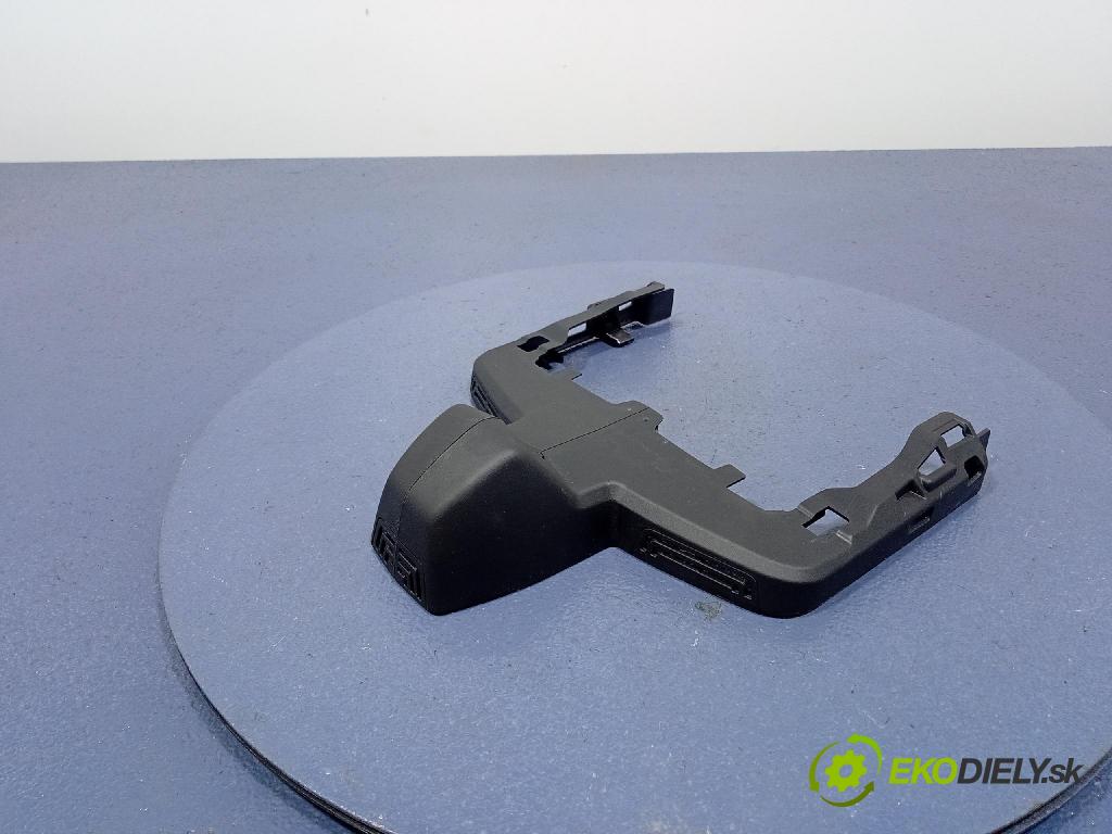 Bmw Ix 2021 kryt Plast: Interiéry: