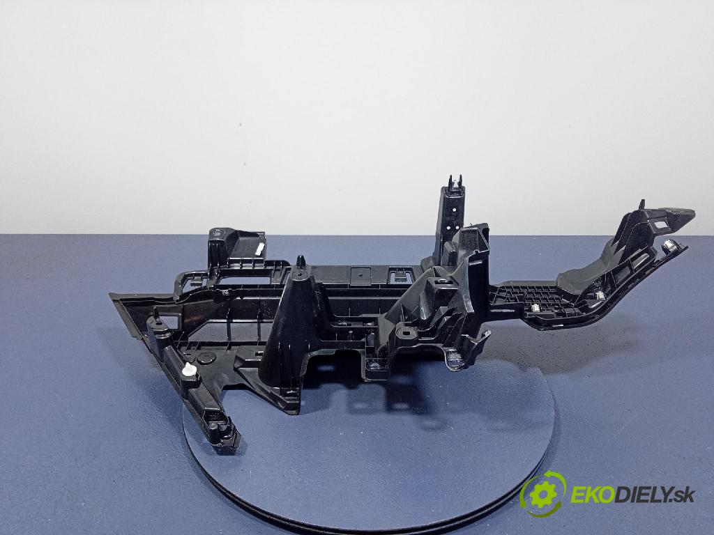 Bmw Ix 2021 kryt Plast: Interiéry: 7948341