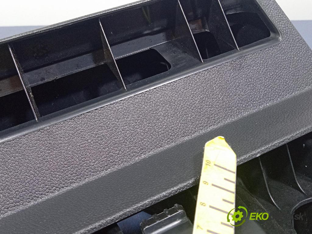 Bmw Ix 2021 kryt Plast: Interiéry: 7948341
