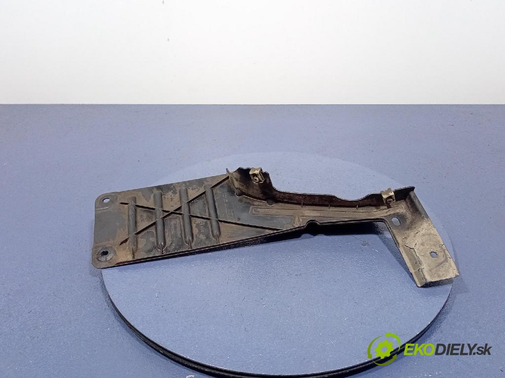 Bmw Ix 2021 kryt Plast: podvozek: 7932075