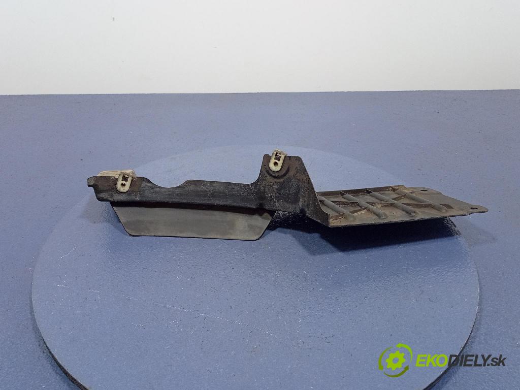 Bmw Ix 2021 kryt Plast: podvozek: 7932075