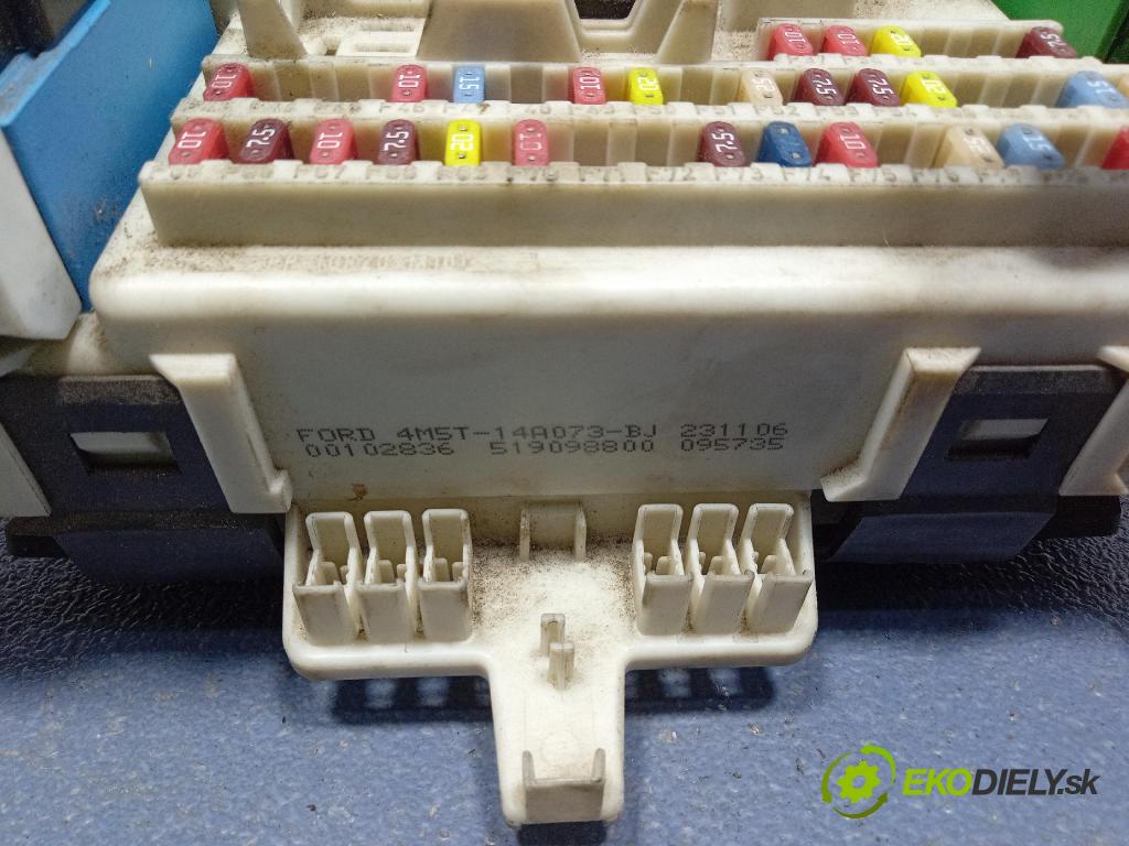 Ford Focus 2006 skříňka Pojistky 4M5T-14A073-BJ