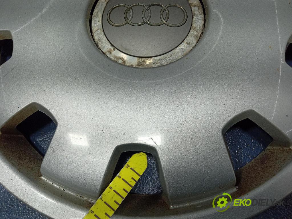 Audi A3 2000 puklica kola: 4B0601147D