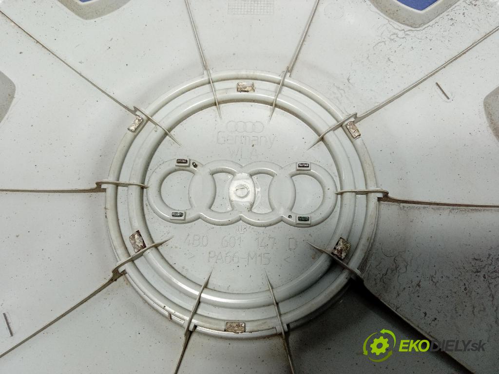 Audi A3 2000 puklica kola: 4B0601147D