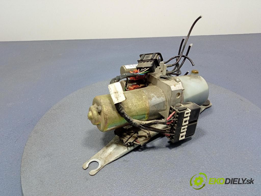 Audi A4 2002 čerpadlo Hydraulické 8H0871611