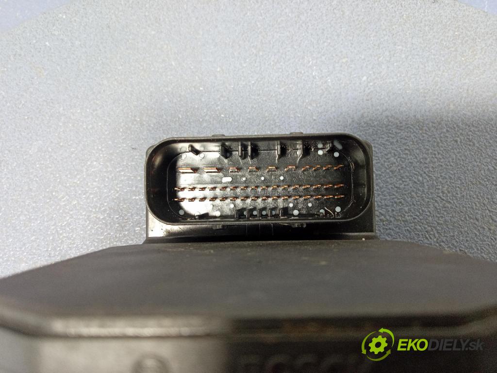 Audi A4 2002 čerpadlo ABS x 8E0614517