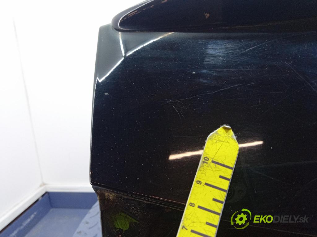 Lexus GS 2007 zadní dveře kufra: kufr