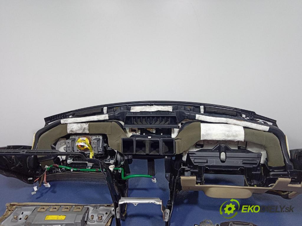 Lexus GS 2007 kokpit,pristrojová doska