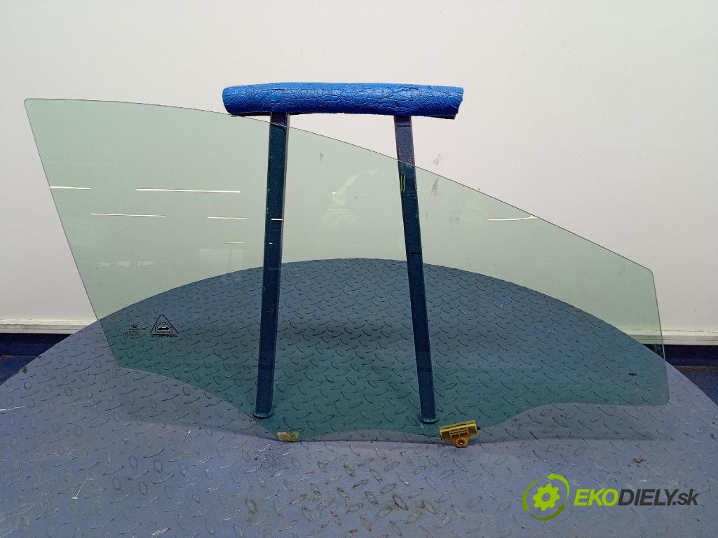Hyundai I30 2012 sklo dvere Predné Prava: