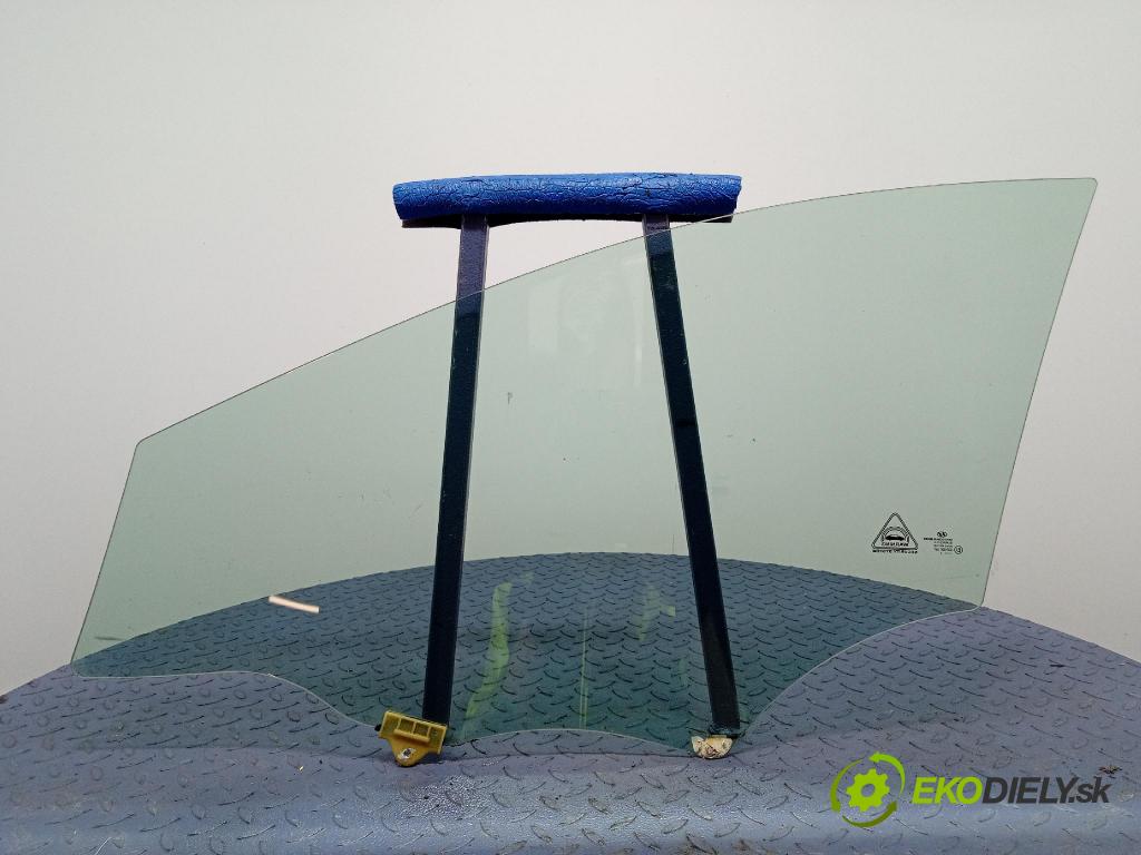 Hyundai I30 2012 sklo dvere Predné Prava: 