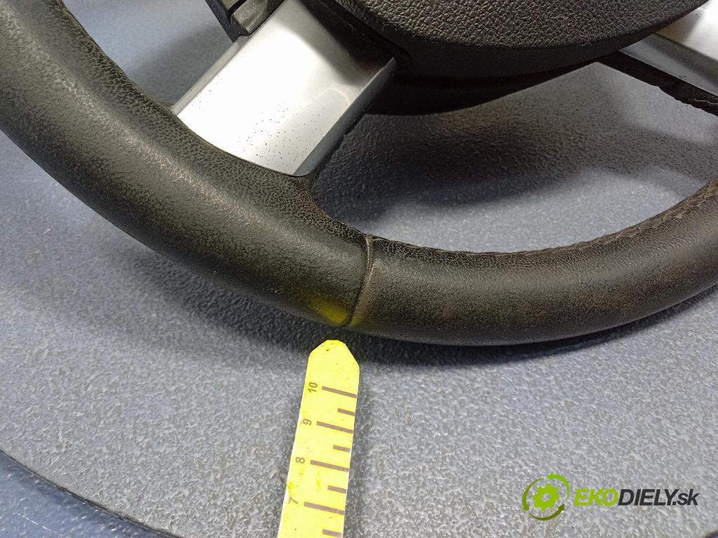 Ford Focus 2005 volant 4M51-3600-C