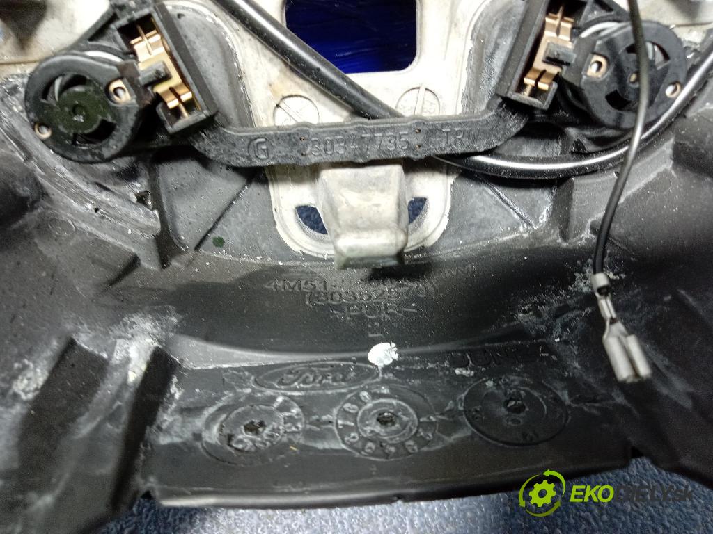 Ford Focus 2005 volant 4M51-3600-C