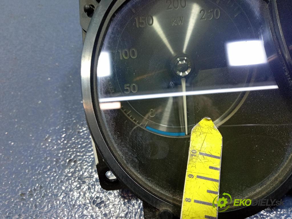 Lexus GS 2007 Přístrojová deska 83800-30E61