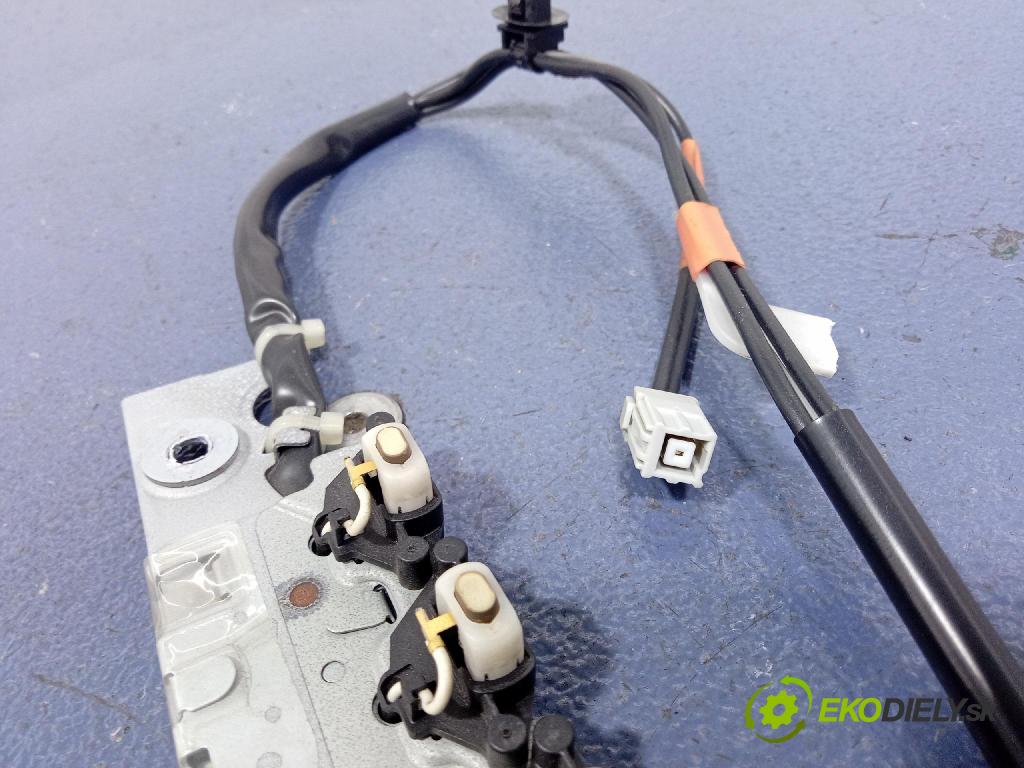 Lexus GS 2007 Zesilovač: Letecký / GPS 86300-30A70