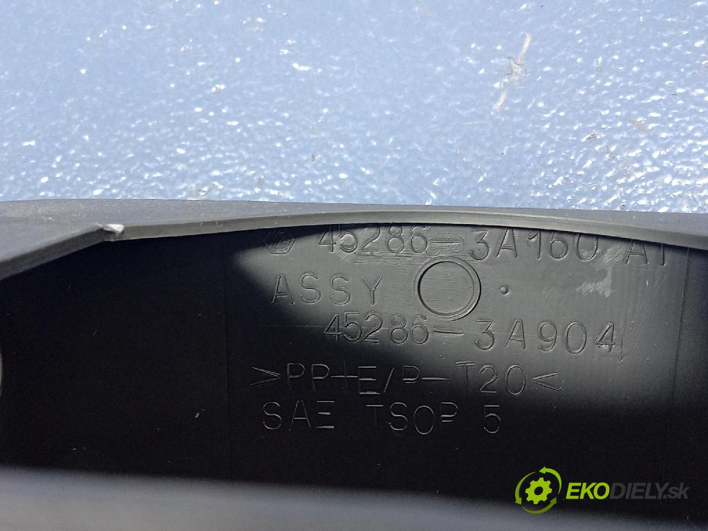 Lexus GS 2007 kryt Plast: Interiéry: 45287-3A010
