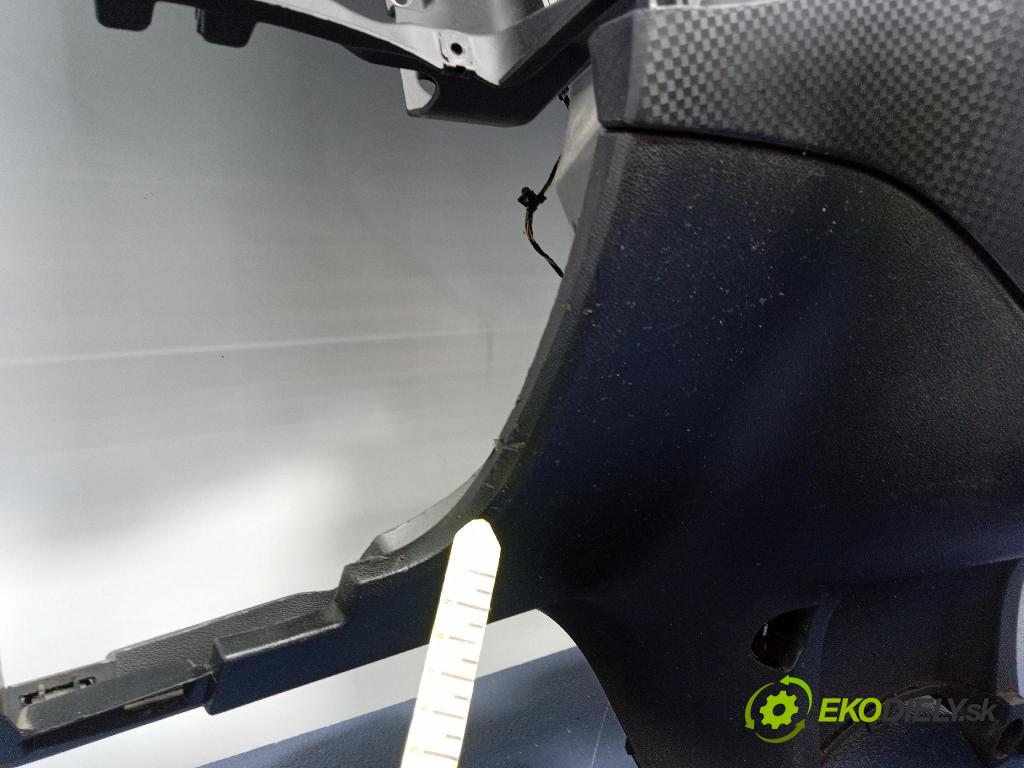 Seat Altea 2005 kokpit,pristrojová doska 5P0880204B