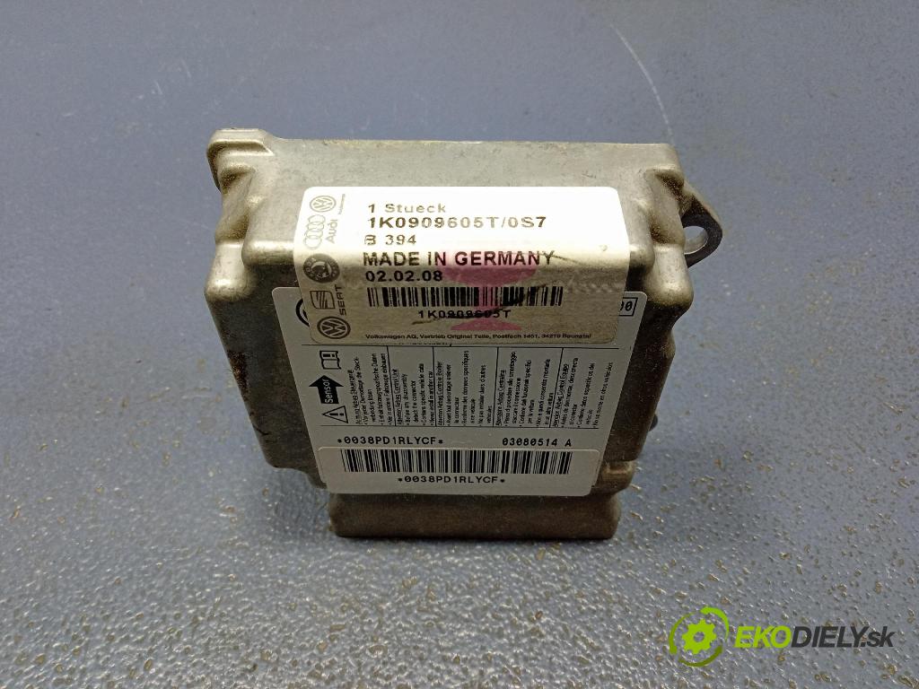 Seat Altea 2005 kokpit,pristrojová doska 5P0880204B