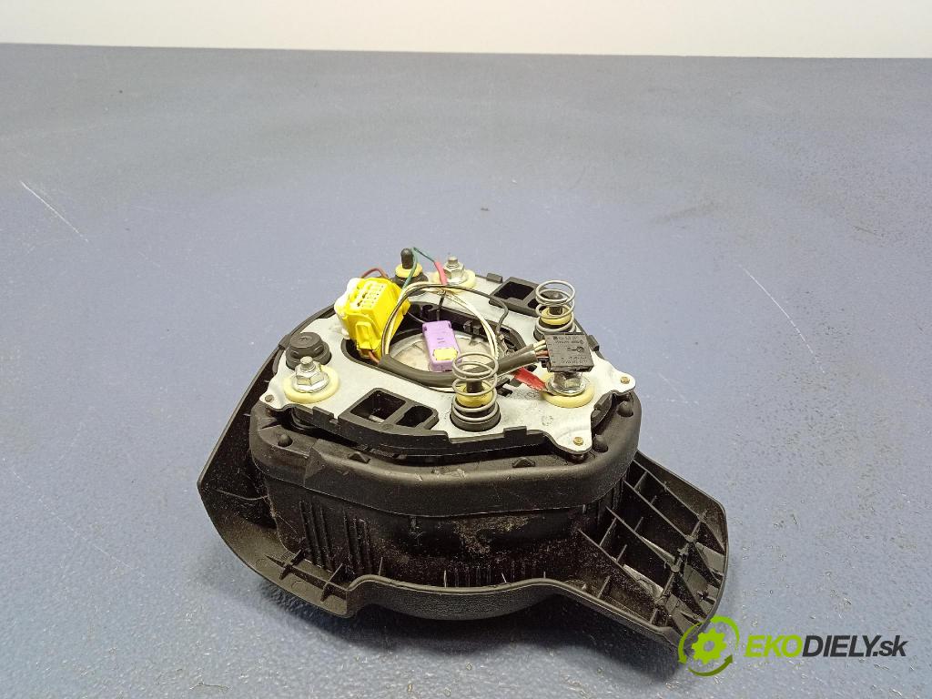 Seat Altea 2005 kokpit,pristrojová doska 5P0880204B