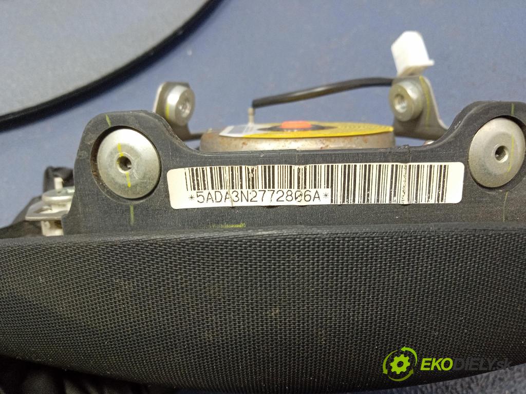 Peugeot 107 2006 Airbag: Řidiči: x 5ADA3N